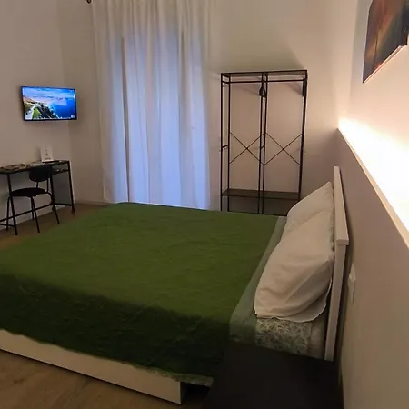 Casa San Donato Centro Storico Duomo Hébergement de vacances *